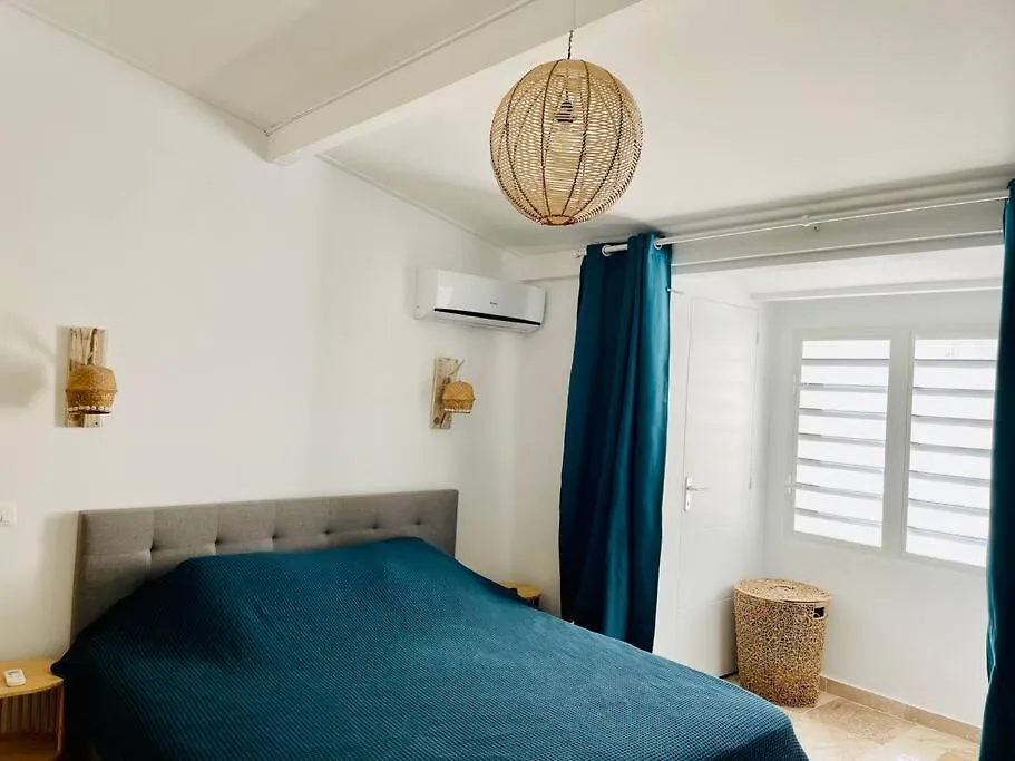 Holiday home Paradise Beach Impressive 2 Bedrooms Seafront Baie Nettle